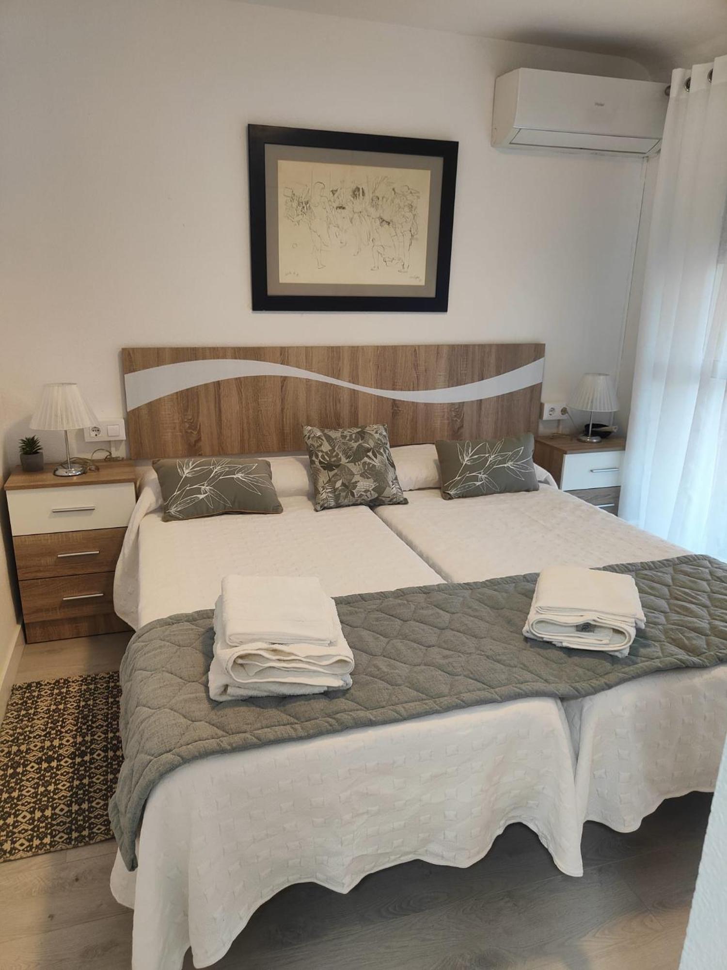Apartament Agradable Duplex Terraza Virgen Del Rocio Sewilla Zewnętrze zdjęcie